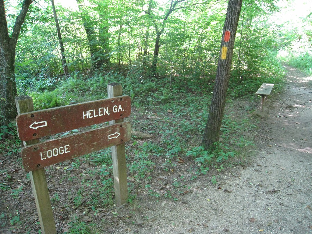 Helen to Unicoi 2010 0330.jpg - Nearer the lodge the trails begin to join and follow a major path. The Orange and Yellow join by these intersection.